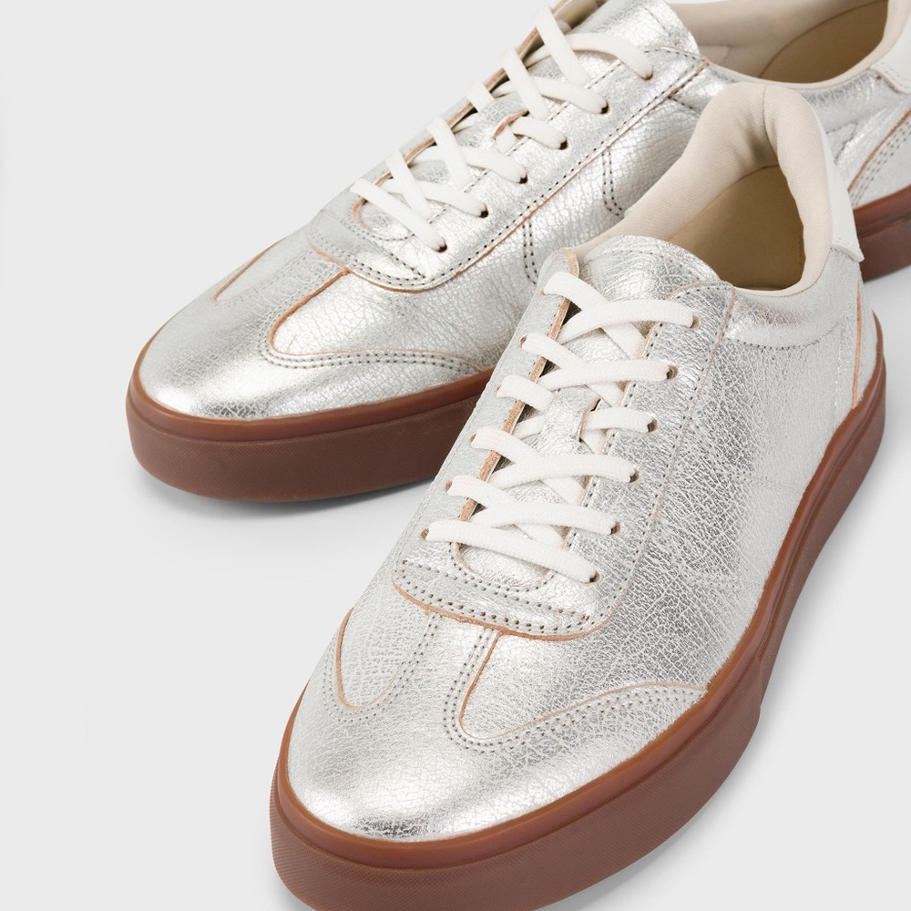 Vagabond Cody Silver Leather Sneakers Size 7 NEVER WORN